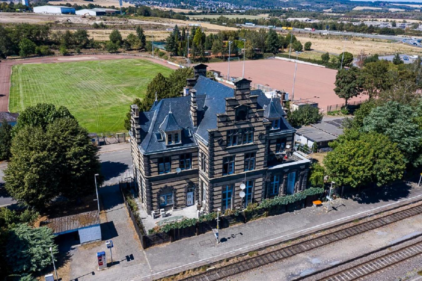 Wohnen Wie Im Schloss - Alter Bahnhof Von Kruft 외부 사진